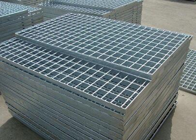 選擇格柵板廠家要注意哪些問(wèn)題